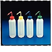 Methanol 1 Ea. 500mL Easy-Squeeze Wash Bottles